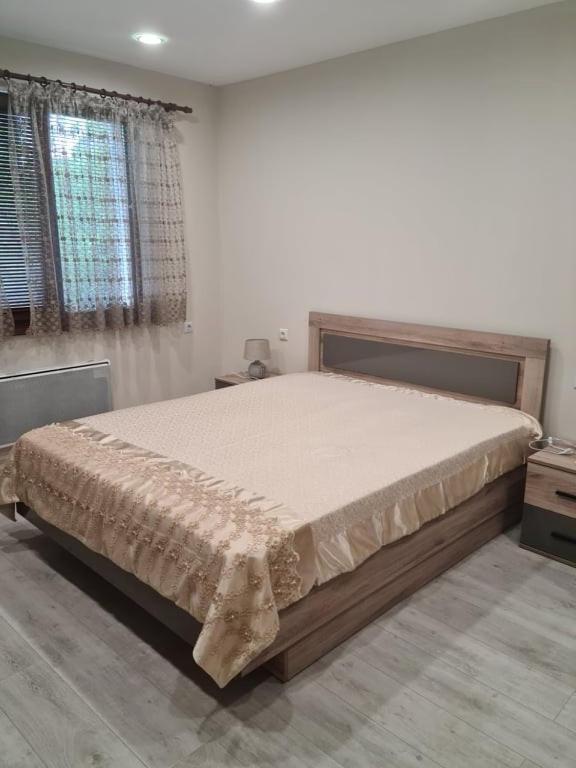 Зара Apartment รูเซ ภายนอก รูปภาพ